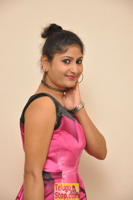 Asmitha khan new stills- Photos,Spicy Hot Pics,Images,High Resolution WallPapers Download