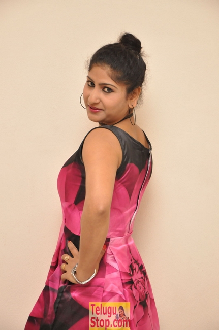 Asmitha khan new stills- Photos,Spicy Hot Pics,Images,High Resolution WallPapers Download