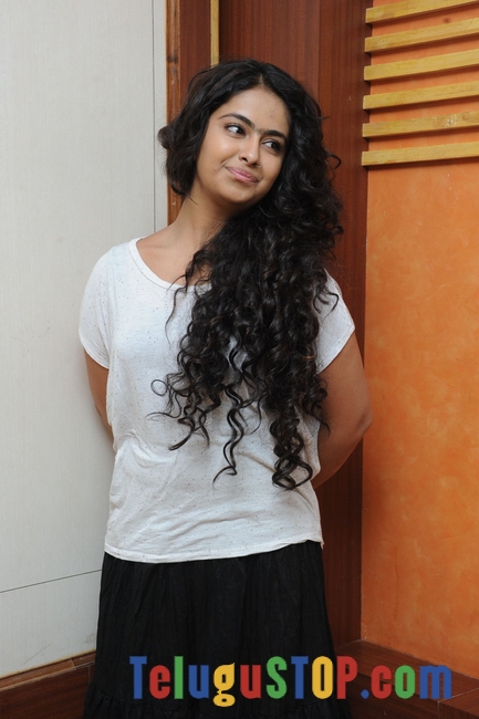 Avika gor new pics- Photos,Spicy Hot Pics,Images,High Resolution WallPapers Download