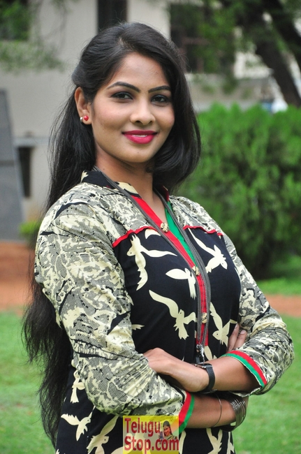 Bhanu stills- Photos,Spicy Hot Pics,Images,High Resolution WallPapers Download