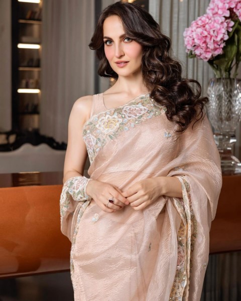 Bollywood actress elli avrram saree photos gone viral-Actress, Actresselli, Elli Avram, Elli Avram Age, Elliavram, Elli Avram Hot, Elli Avram Page, Elli Avrram, Elliavrram, Hot Elli Avram Photos,Spicy Hot Pics,Images,High Resolution WallPapers Download