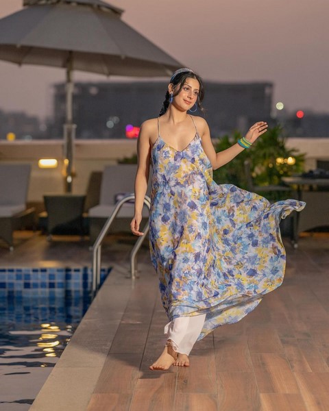 Bollywood actress isha malviya stands for adorable beauty-Actress Status, Isha Malviya, Ishamalviya, Tv Actress, Udaariyanserial Photos,Spicy Hot Pics,Images,High Resolution WallPapers Download