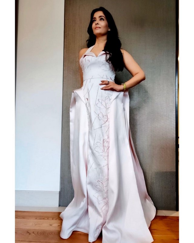 Bollywood glamorous actress aishwarya rai gorgeous images-Aishwarya Rai Photos,Spicy Hot Pics,Images,High Resolution WallPapers Download
