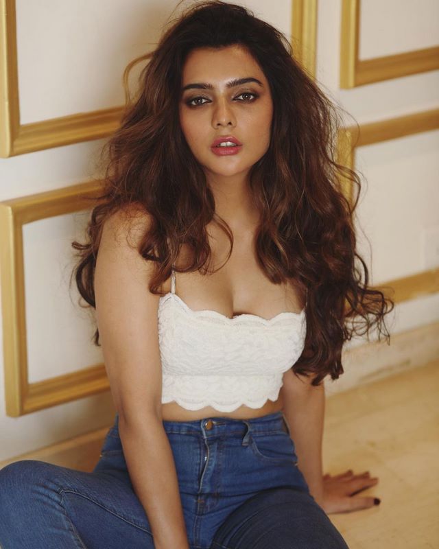 Can you bear to see ruhi singh performing the body 2-Hotactress, Ruhi Singh Hd, Ruhi Singh, Ruhi Singh Pics Photos,Spicy Hot Pics,Images,High Resolution WallPapers Download