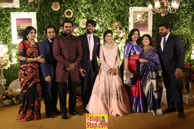 Celebrities at sreeja wedding reception- Photos,Spicy Hot Pics,Images,High Resolution WallPapers Download