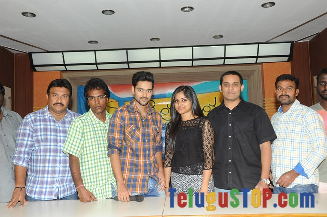 Chakkiligintha movie press meet- Photos,Spicy Hot Pics,Images,High Resolution WallPapers Download