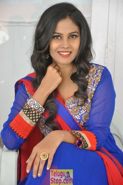 Chandini new stills 6- Photos,Spicy Hot Pics,Images,High Resolution WallPapers Download