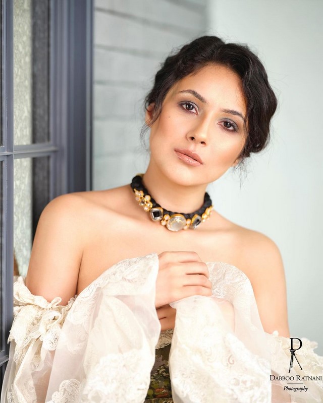 Check out the bollywood alluring beauty shehnaaz gill crazy clicks-Actressshehnaaz, Shehnaaz Gill Photos,Spicy Hot Pics,Images,High Resolution WallPapers Download