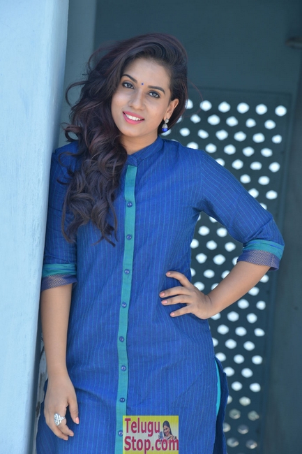 Chetana uttej new stills 2- Photos,Spicy Hot Pics,Images,High Resolution WallPapers Download