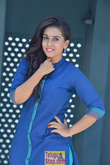 Chetana uttej new stills 2- Photos,Spicy Hot Pics,Images,High Resolution WallPapers Download