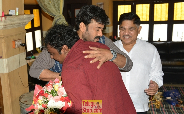 Chiranjeevi 150th movie working stills- Photos,Spicy Hot Pics,Images,High Resolution WallPapers Download
