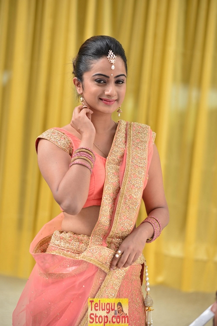 Chuttalabbayi movie working stills- Photos,Spicy Hot Pics,Images,High Resolution WallPapers Download
