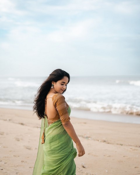 Deepti sunaina who has become address proof for beauty-Deepthi Sunaina, Deepthisunaina, Deepti Sunaina, Sunaina Deepthi, Tiktokdeepthi Photos,Spicy Hot Pics,Images,High Resolution WallPapers Download