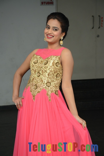 Dimple chopade new stills 2- Photos,Spicy Hot Pics,Images,High Resolution WallPapers Download