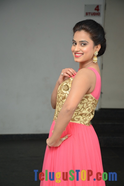 Dimple chopade new stills 2- Photos,Spicy Hot Pics,Images,High Resolution WallPapers Download