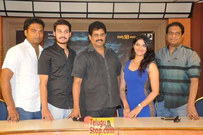Drusyakavyam release press meet- Photos,Spicy Hot Pics,Images,High Resolution WallPapers Download