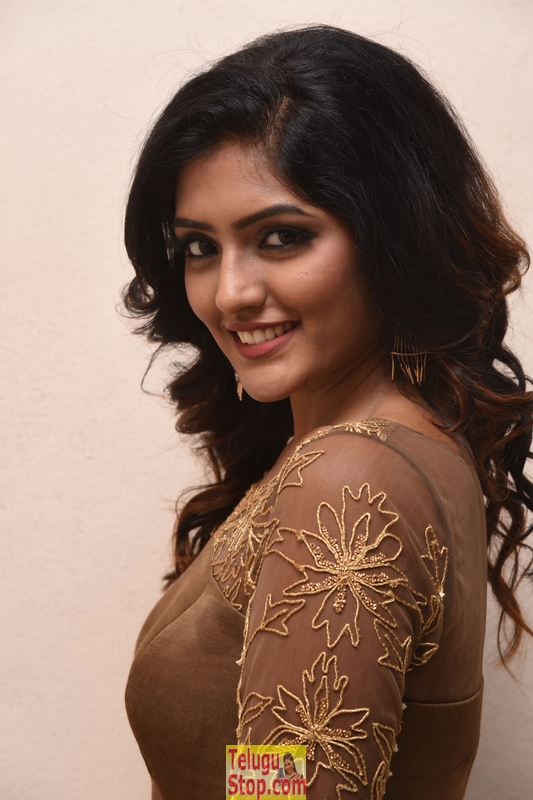 Eesha rebba latest stills- Photos,Spicy Hot Pics,Images,High Resolution WallPapers Download