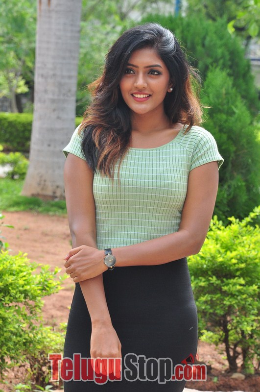 Eesha rebba new stills- Photos,Spicy Hot Pics,Images,High Resolution WallPapers Download