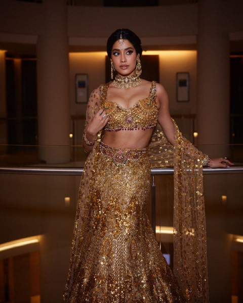 Excited beauties in punjabi dress janhvi kapoor massacre-Actress, Actressjanhvi, Janhvi Kapoor, Janhvikapoor, Jhanvi Kapoor Photos,Spicy Hot Pics,Images,High Resolution WallPapers Download