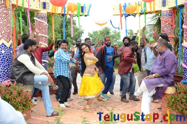 Gabbar singh gang movie iem song stills- Photos,Spicy Hot Pics,Images,High Resolution WallPapers Download