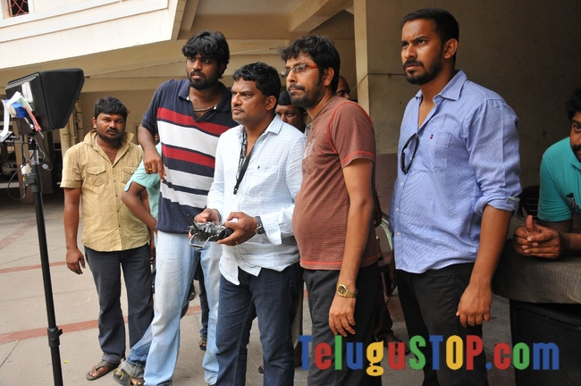 Gaddam gang movie working stills- Photos,Spicy Hot Pics,Images,High Resolution WallPapers Download