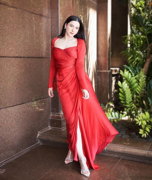 Gauahar khan looks red faced in a red dress poses-Gauahar, Gauahar Khan, Gauaharkhan, Gauhar Khan, Gauharkhan Photos,Spicy Hot Pics,Images,High Resolution WallPapers Download