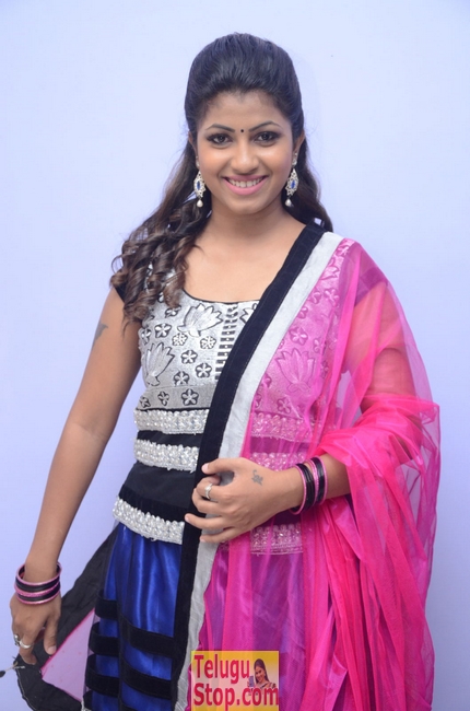 Geethanjali latest stills- Photos,Spicy Hot Pics,Images,High Resolution WallPapers Download