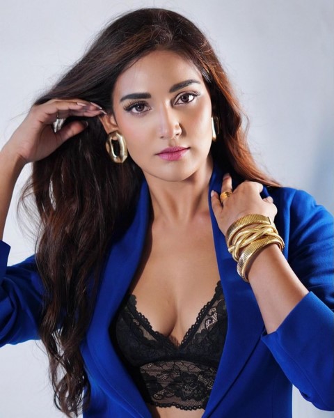 Glamorous actress mukti mohan is slaying with beauty-Actressmukti, Mukti Mohan, Muktimohan, Mukti Mohan Hot, Neeti Mohan, Shakti Mohan Photos,Spicy Hot Pics,Images,High Resolution WallPapers Download