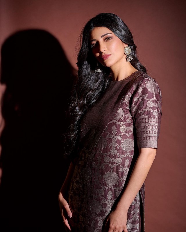 Glamorous pictures for actress shruti haasan-@shruti_haasan, @shrutihaasan, Actressshruti, Shruti Haasan, Shrutihaasan Photos,Spicy Hot Pics,Images,High Resolution WallPapers Download