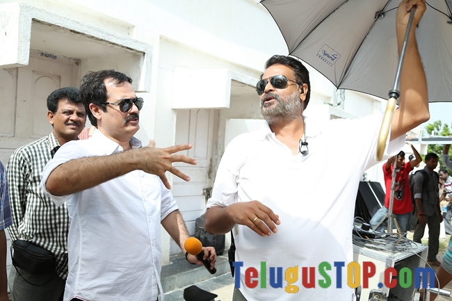 Gopala gopala movie working stills- Photos,Spicy Hot Pics,Images,High Resolution WallPapers Download