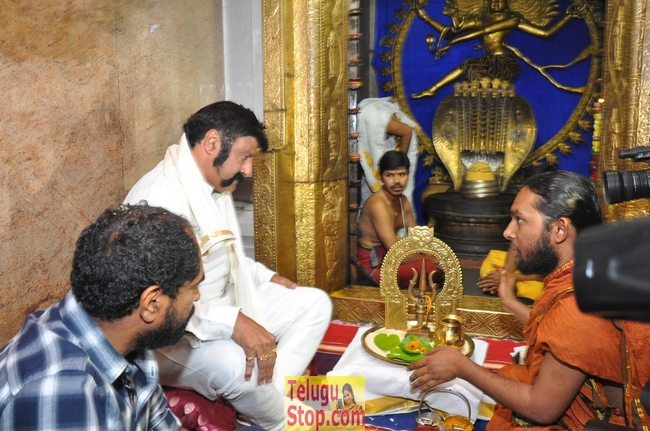Gpsk team rudrabhishekam at film nagar temple- Photos,Spicy Hot Pics,Images,High Resolution WallPapers Download