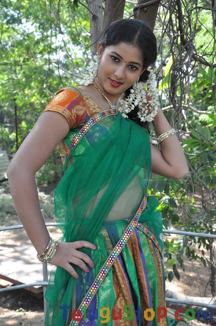 Grishma new stills- Photos,Spicy Hot Pics,Images,High Resolution WallPapers Download