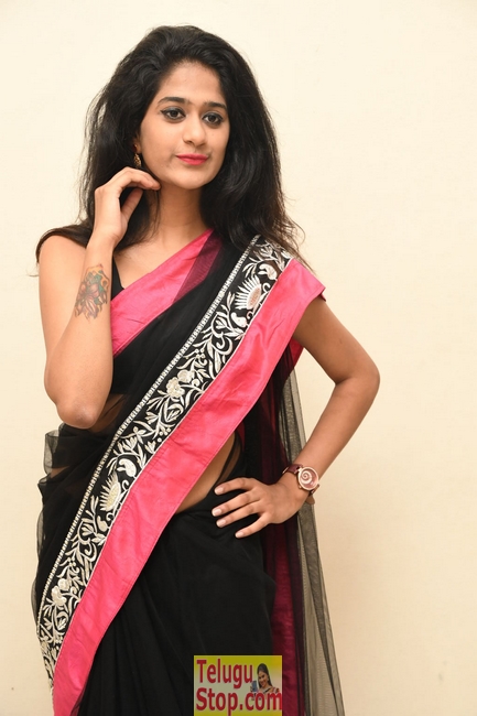 Harini latest stills- Photos,Spicy Hot Pics,Images,High Resolution WallPapers Download