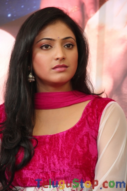 Haripriya latest stills 2- Photos,Spicy Hot Pics,Images,High Resolution WallPapers Download