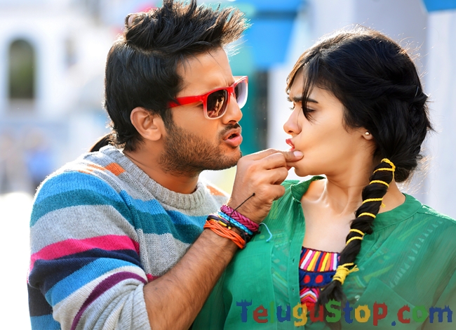 Heart attack movie stills 2- Photos,Spicy Hot Pics,Images,High Resolution WallPapers Download