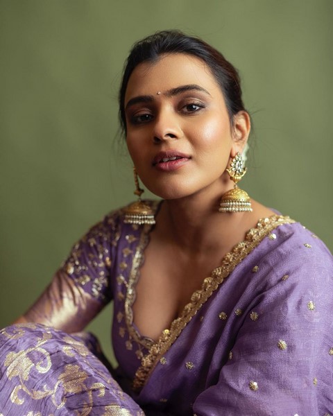 Hebah patel is mesmerizing with her beauty-Actresshebah, Hebah Patel, Hebahpatel, Hebah Patel Hot Photos,Spicy Hot Pics,Images,High Resolution WallPapers Download