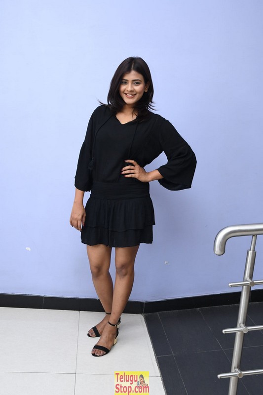 Hebah patel latest stills 3- Photos,Spicy Hot Pics,Images,High Resolution WallPapers Download