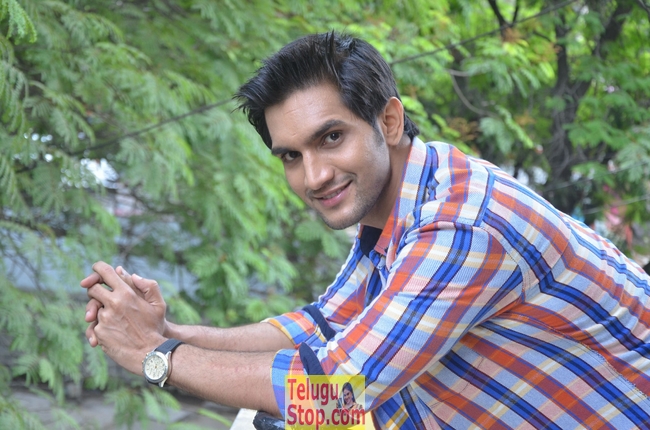 Hero aashish raj interview stills- Photos,Spicy Hot Pics,Images,High Resolution WallPapers Download