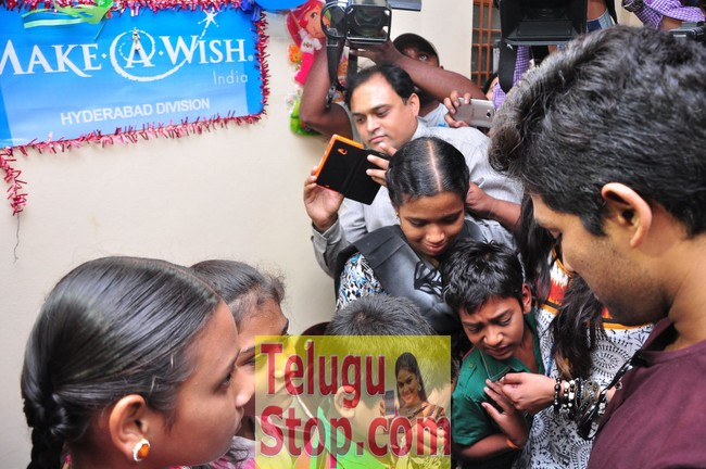 Hero allu arjun met cancer children at make a wish foundation- Photos,Spicy Hot Pics,Images,High Resolution WallPapers Download