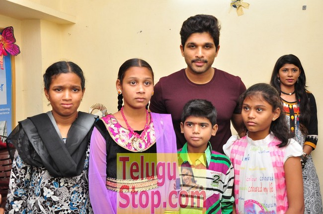 Hero allu arjun met cancer children at make a wish foundation- Photos,Spicy Hot Pics,Images,High Resolution WallPapers Download