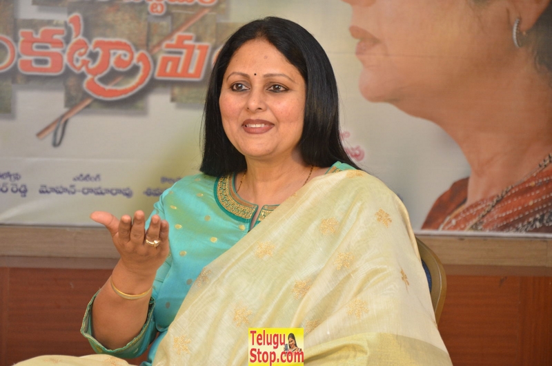 Jayasudha interview stills- Photos,Spicy Hot Pics,Images,High Resolution WallPapers Download