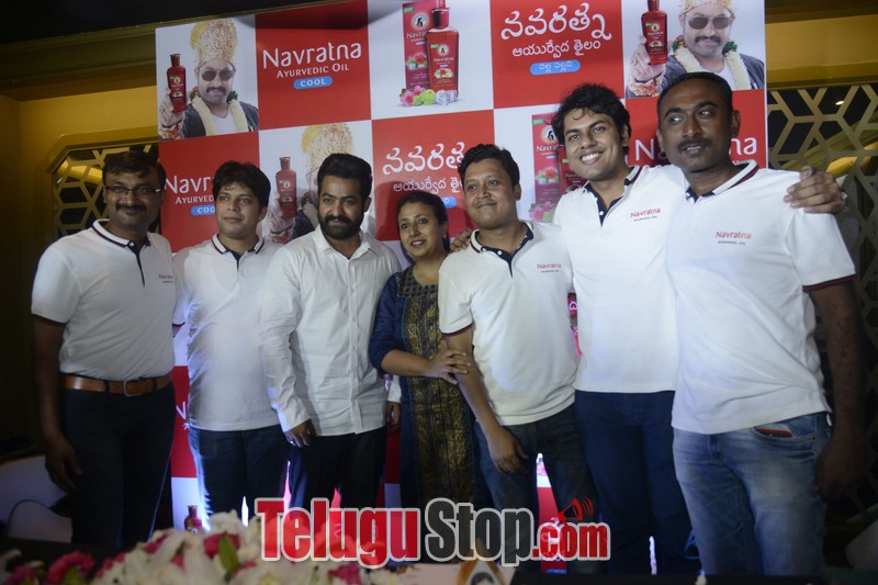 Jr ntr at navratna ayurvedic oil cool press meet- Photos,Spicy Hot Pics,Images,High Resolution WallPapers Download