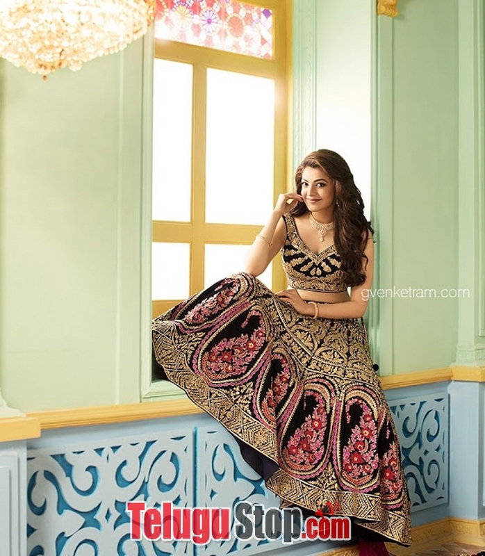 Kajal aggarwal letest stills- Photos,Spicy Hot Pics,Images,High Resolution WallPapers Download