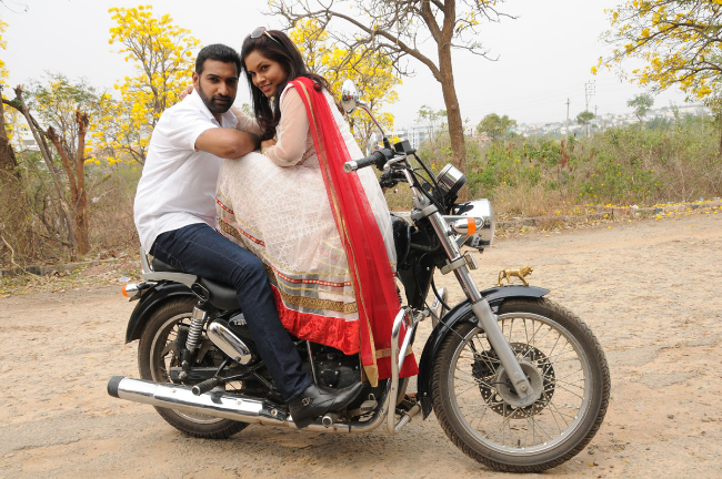 Kakatiyudu movie stills 3- Photos,Spicy Hot Pics,Images,High Resolution WallPapers Download