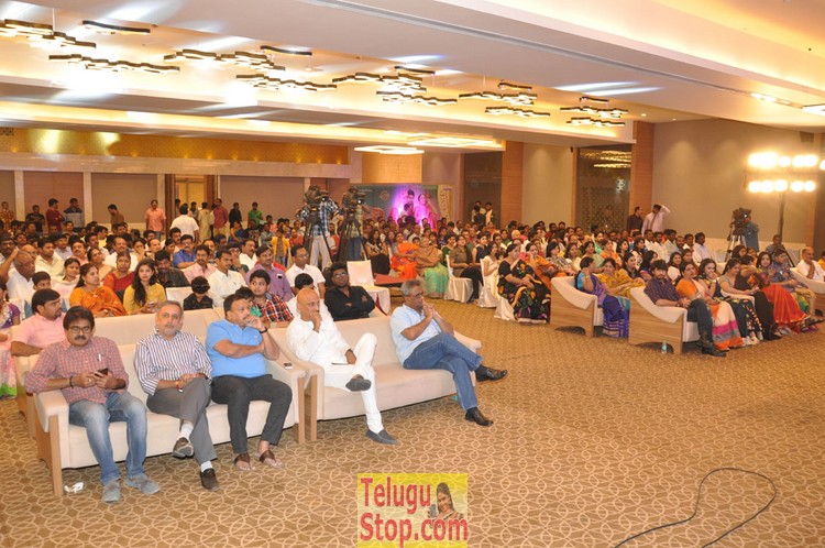 Kalyana vaibhogame movie audio launch- Photos,Spicy Hot Pics,Images,High Resolution WallPapers Download