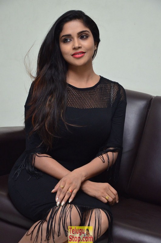 Karunya new pics- Photos,Spicy Hot Pics,Images,High Resolution WallPapers Download