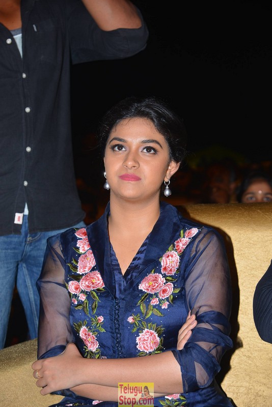 Keerthi suresh latest stills- Photos,Spicy Hot Pics,Images,High Resolution WallPapers Download