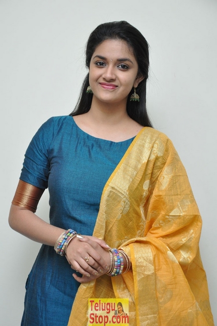 Keerthy suresh new stills- Photos,Spicy Hot Pics,Images,High Resolution WallPapers Download