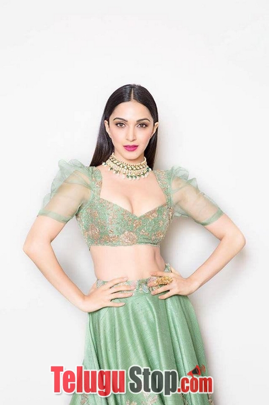 Kiara advani actress photo gallery- Photos,Spicy Hot Pics,Images,High Resolution WallPapers Download