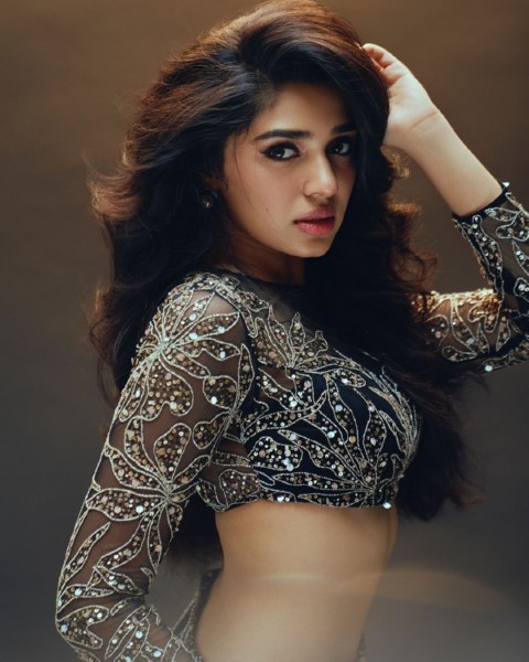 Krithi shetty who has increased the dose of glamour-Krithi, Krithi Shetty, Krithishetty Photos,Spicy Hot Pics,Images,High Resolution WallPapers Download